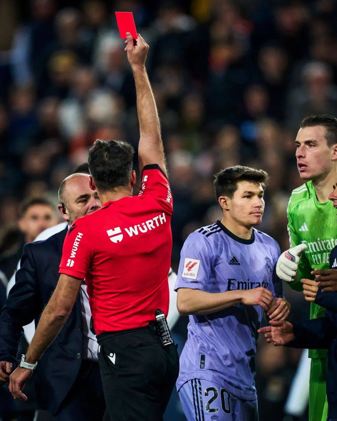  又见绝平！拜仁慕尼黑与北京国安鏖战至终场，谢震业读秒救主-kaiyun